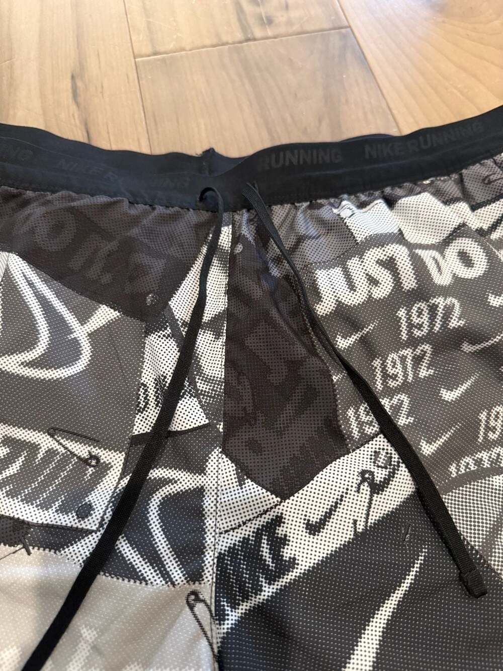 Nike Stride Run Energy Men's Dri-FIT 5" Brief-Lined Graphic Running Shorts - Picture 3 of 4